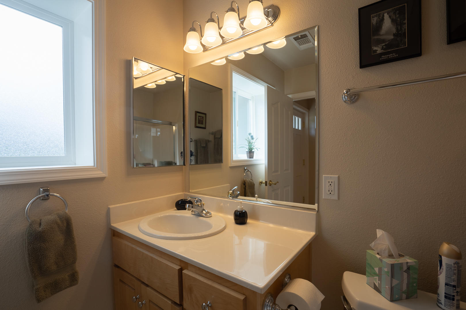 1585 Ridge Way Medford, OR 97504 - Photo 50 of 78 1585 Ridge Way - MLS - Sony-37