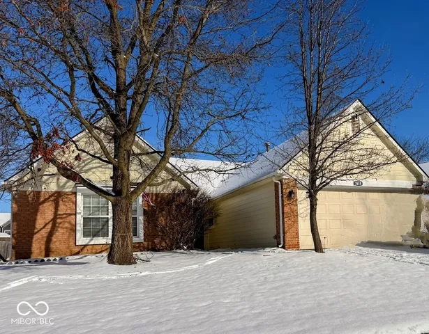 $279,900 | 7618 Trophy Club Drive South, Indianapolis, IN 46214