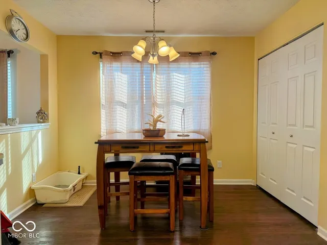 $279,900 | 7618 Trophy Club Drive South, Indianapolis, IN 46214