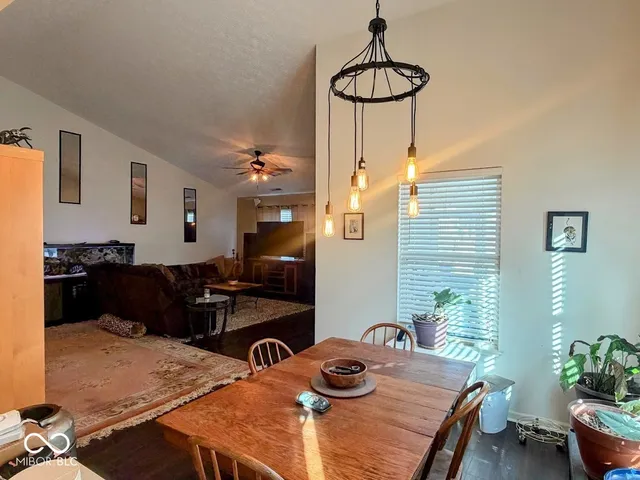 $279,900 | 7618 Trophy Club Drive South, Indianapolis, IN 46214