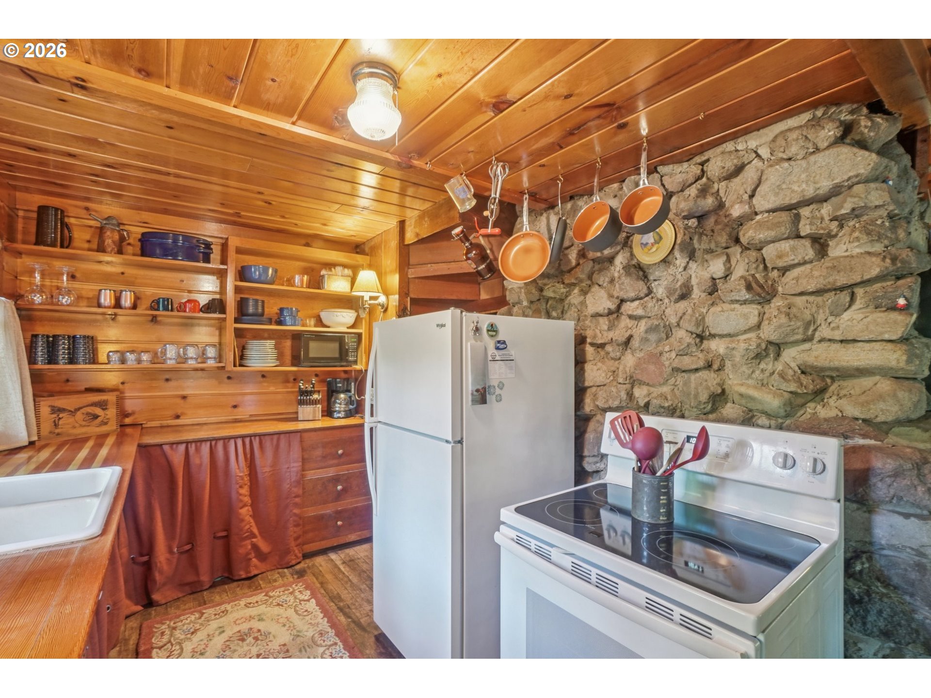 75804 Mt Hood Highway Rhododendron, OR 97049 - Photo 11 of 29