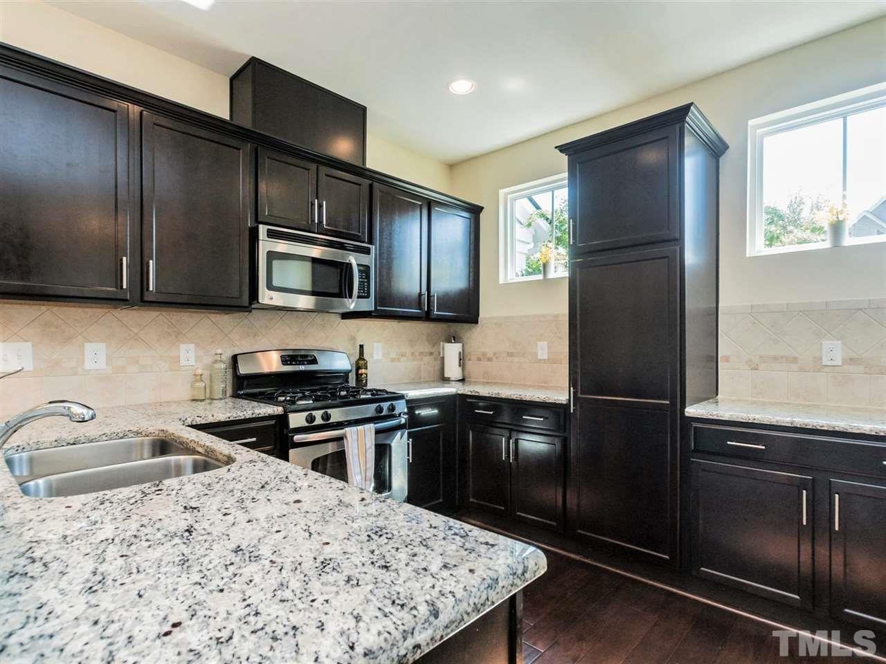 1529 Crafton Way Raleigh, NC 27607 - Photo 5 of 26