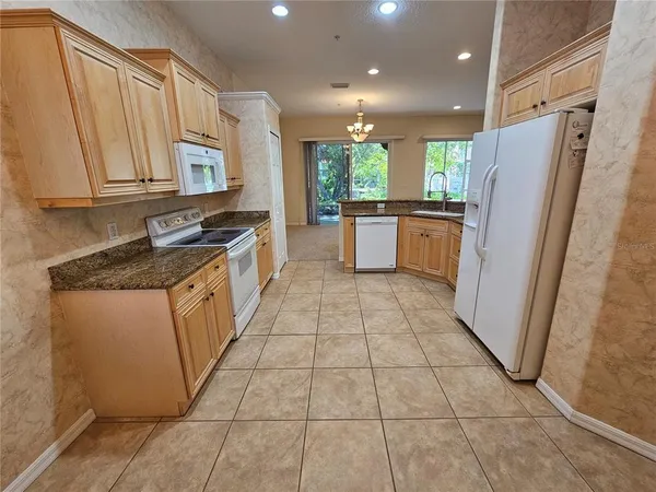 $2,500 | 3625 Square W Lane, Unit 4, Sarasota, FL 34238