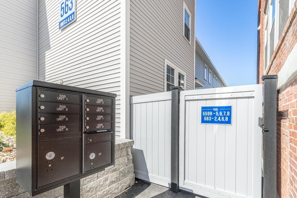 559 Summer Street, Unit R6 Lynn, MA 01905 - Photo 7 of 11 Gallery Image 7