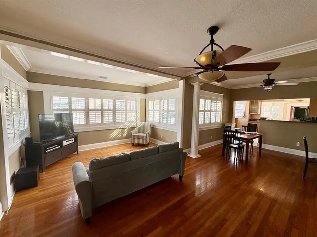 $2,500 | 302 West Haya Street, Tampa, FL 33603