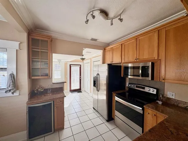 $2,500 | 302 West Haya Street, Tampa, FL 33603