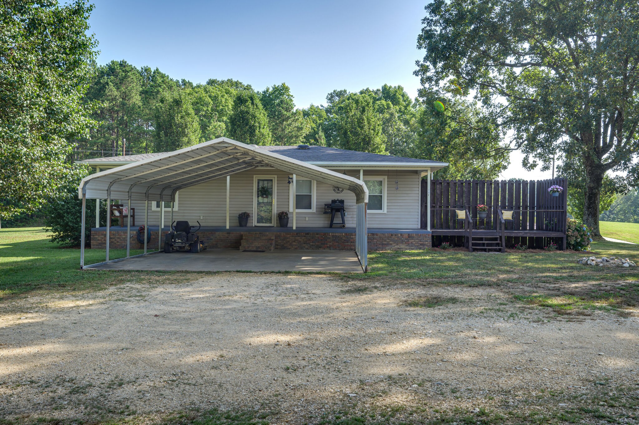2558 Chisholm Road Iron City, TN 38463 - Photo 27 of 35 a view of a house with a yard