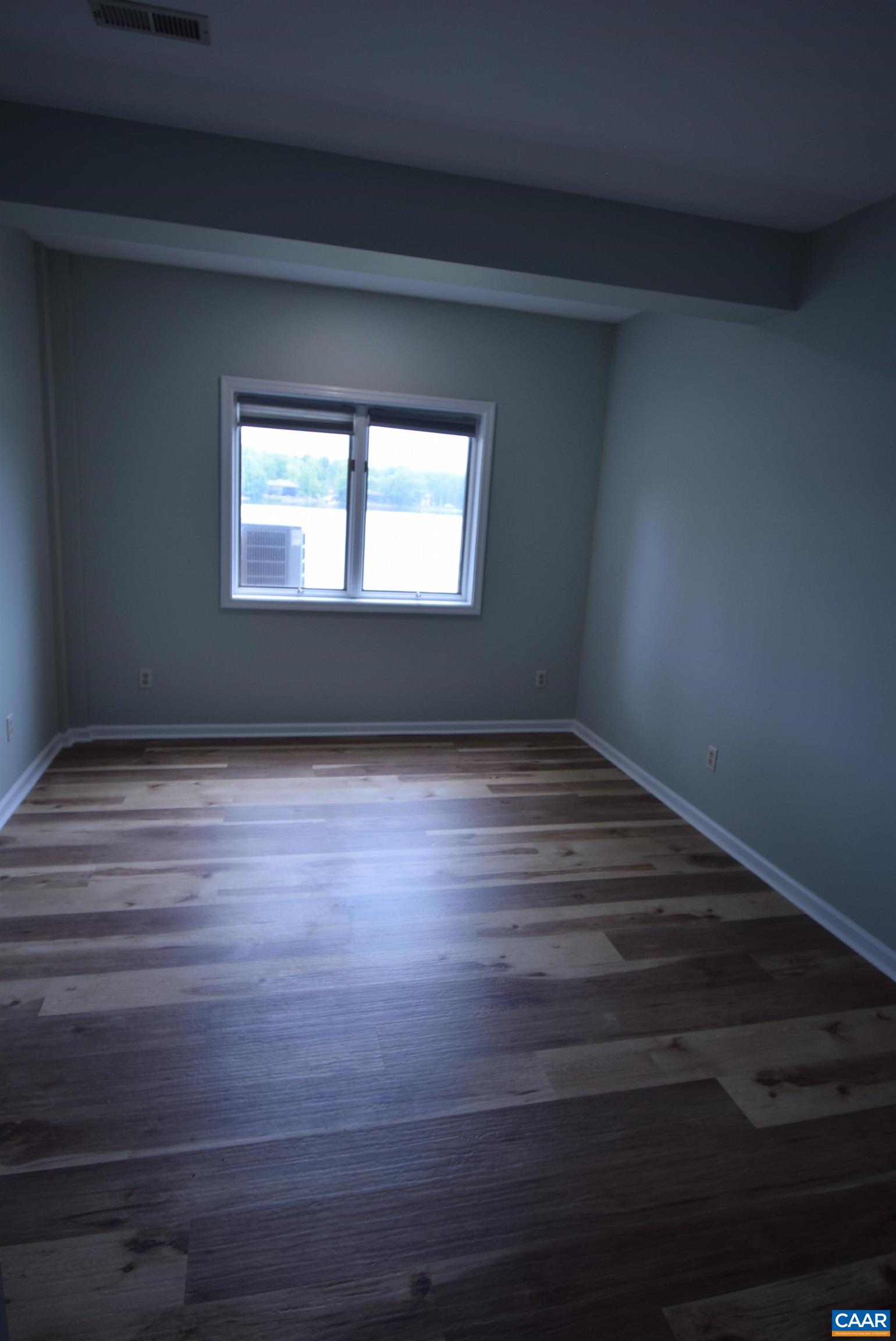 B3 Marina Point Palmyra, VA 22963 - Photo 23 of 31 a view of room window and wooden floor