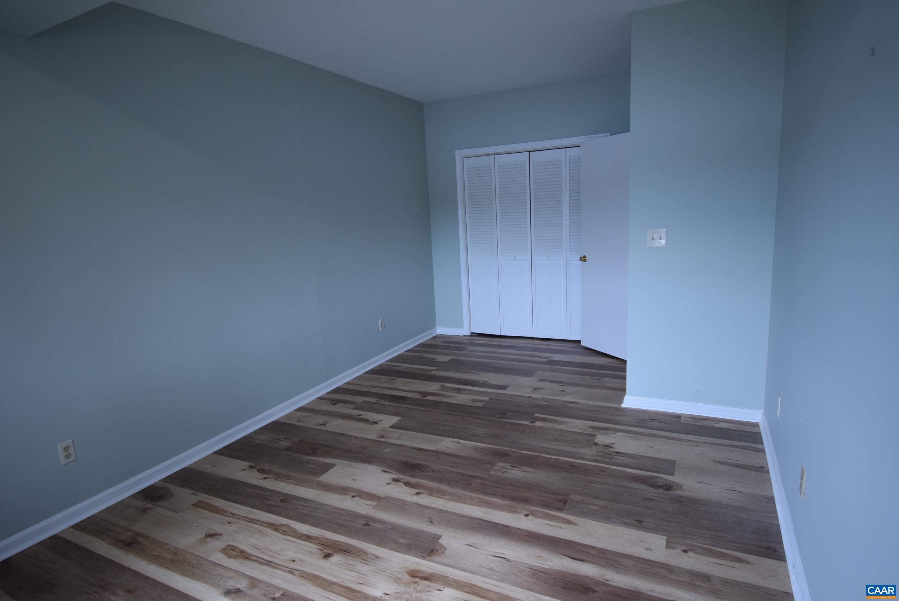 B3 Marina Point Palmyra, VA 22963 - Photo 24 of 31 a view of wooden floor