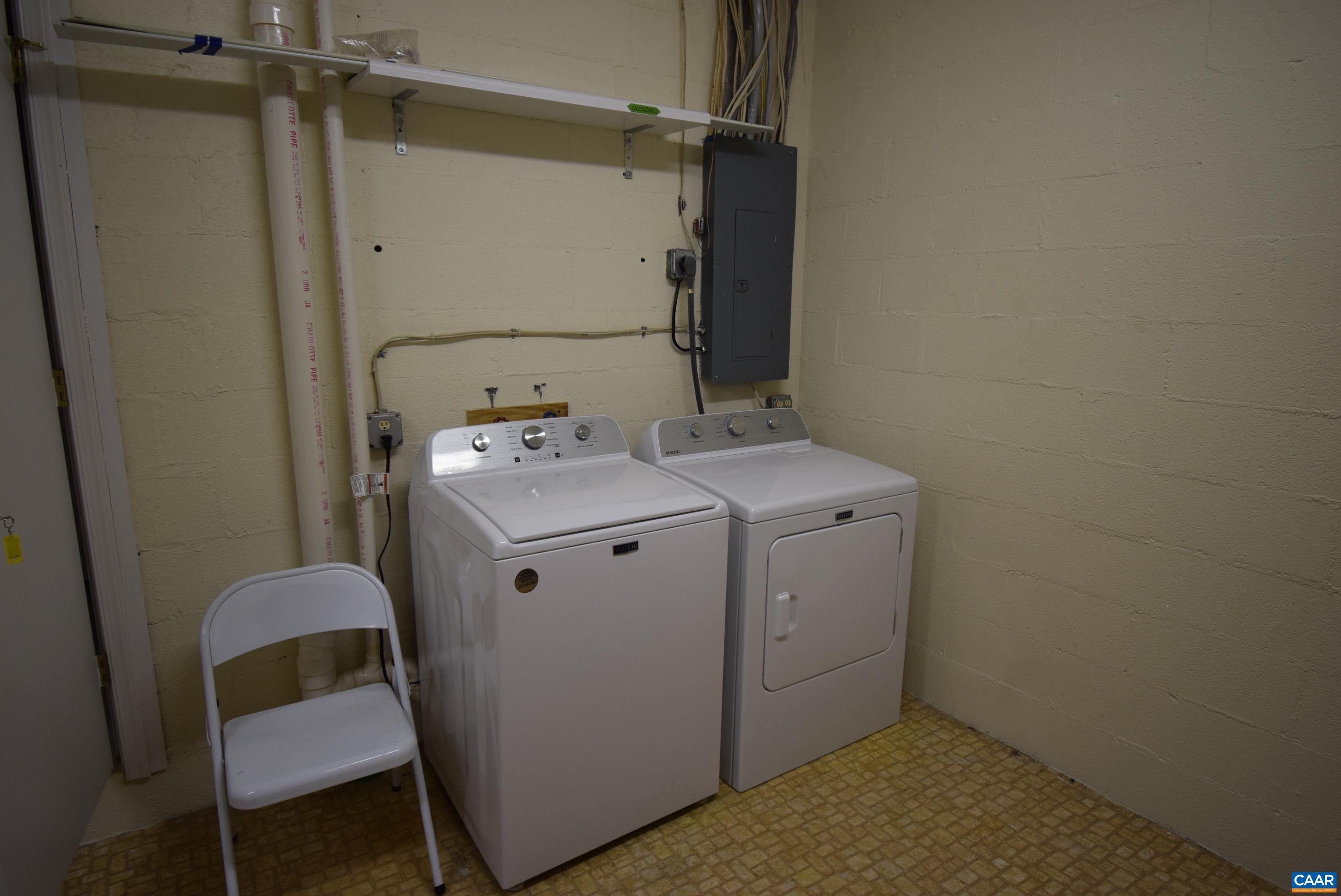 B3 Marina Point Palmyra, VA 22963 - Photo 30 of 31 a utility room with dryer and washer