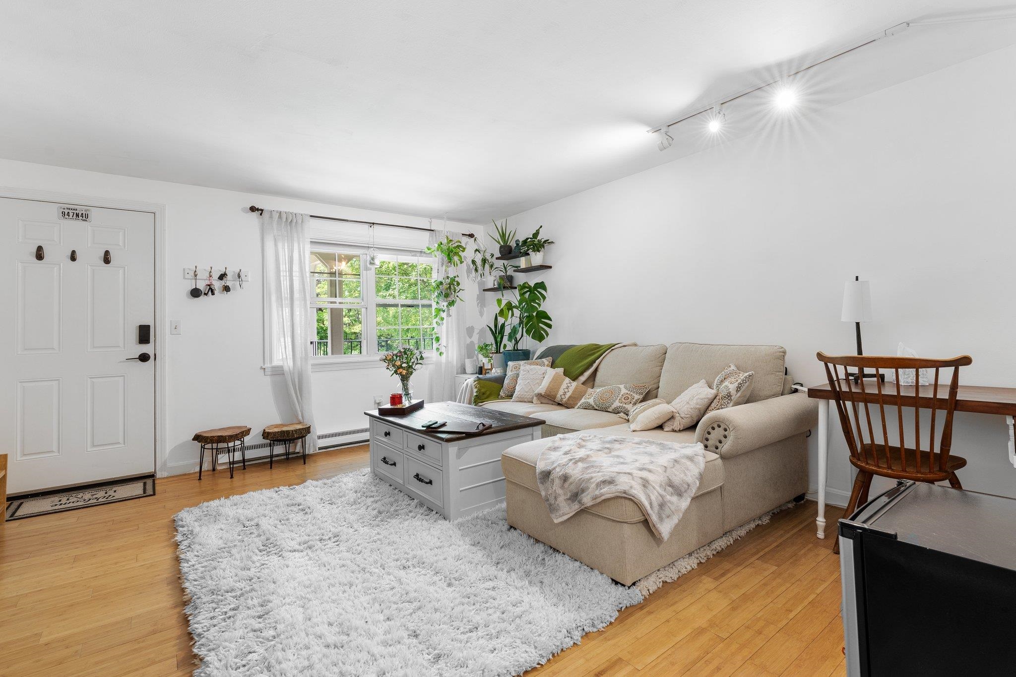 48 Cricket Brook Dover, NH 03820 - Photo 9 of 26