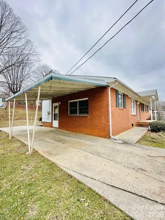 $1,300 | 1025 Shenandoah Drive, Gastonia, NC 28052