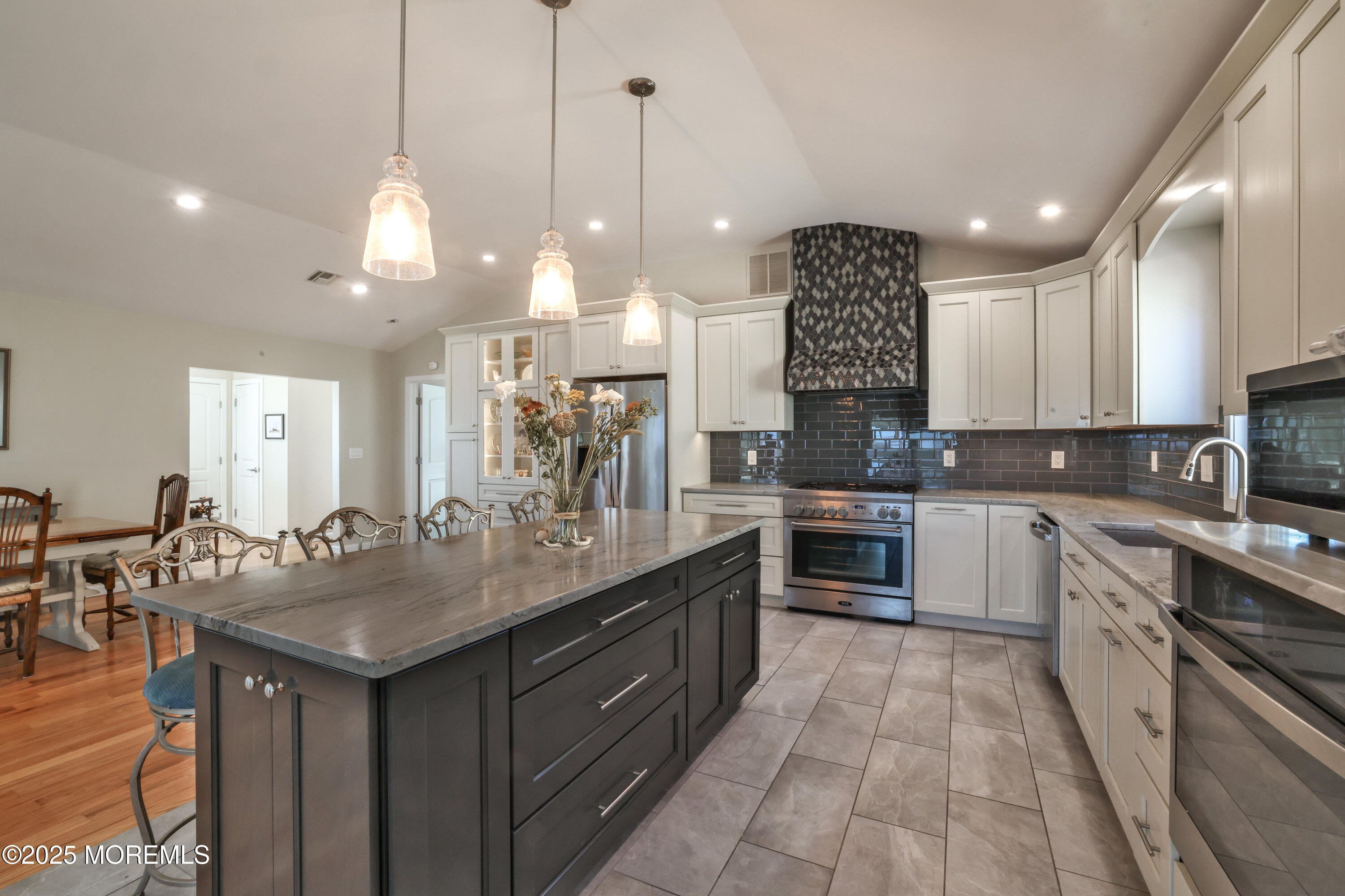 267 Heron Road Tuckerton, NJ 08087 - Photo 10 of 47 877A0837-Edit