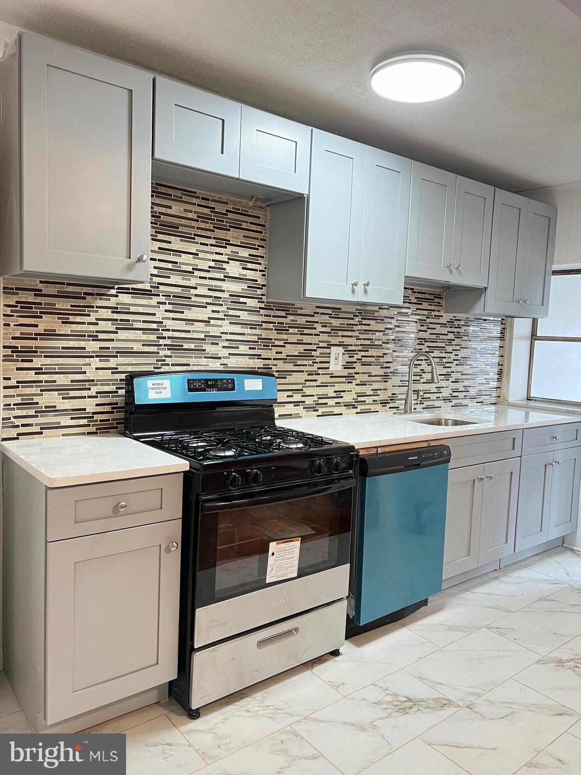 512 Glendale Road Upper Darby, PA 19082 - Photo 8 of 26