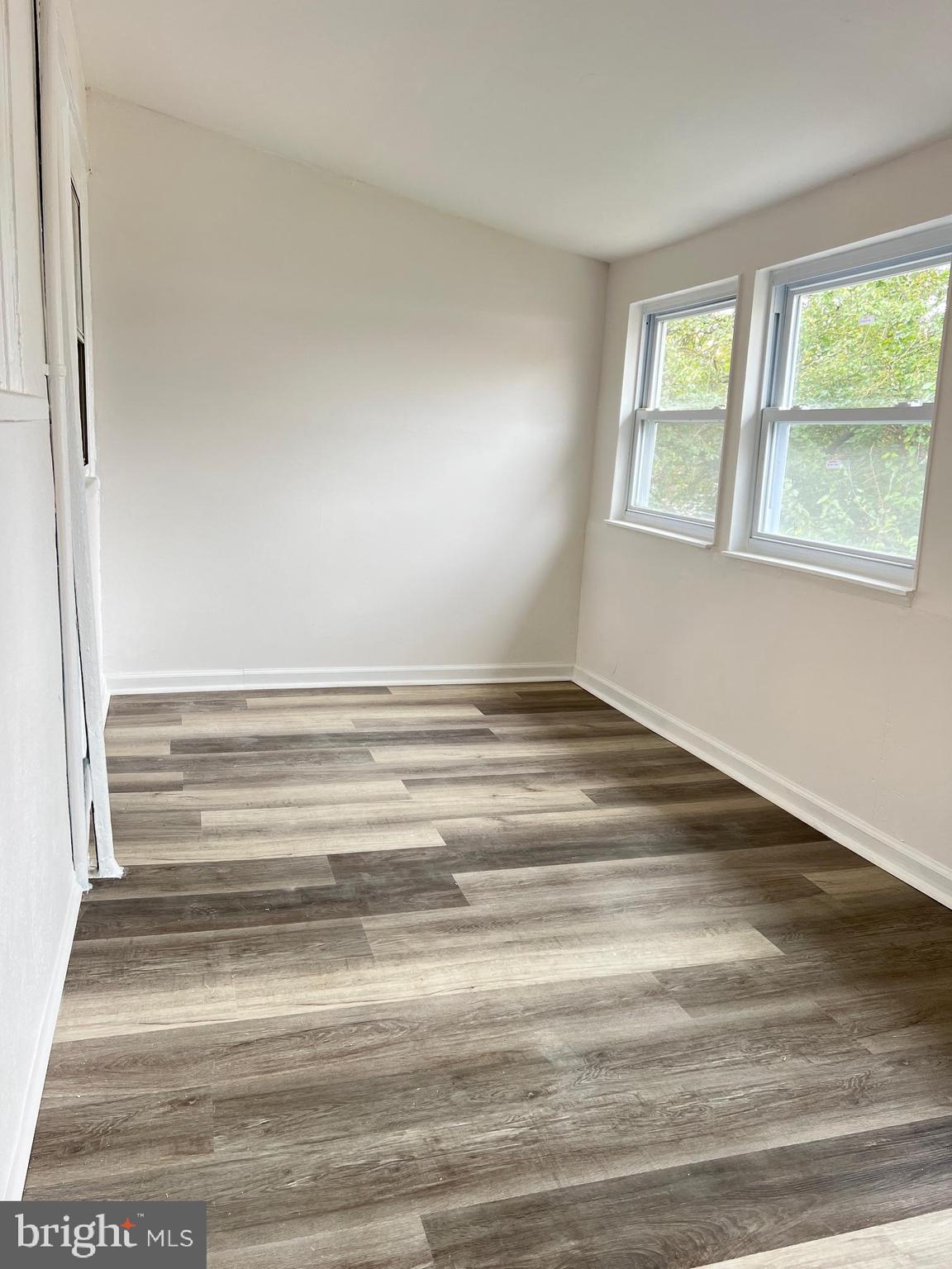 512 Glendale Road Upper Darby, PA 19082 - Photo 10 of 26