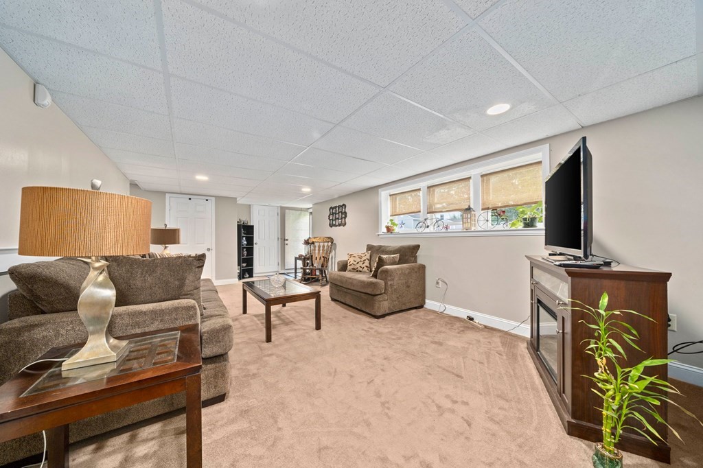 25 Clark Road Weymouth, MA 02190 - Photo 16 of 22 Gallery Image 16