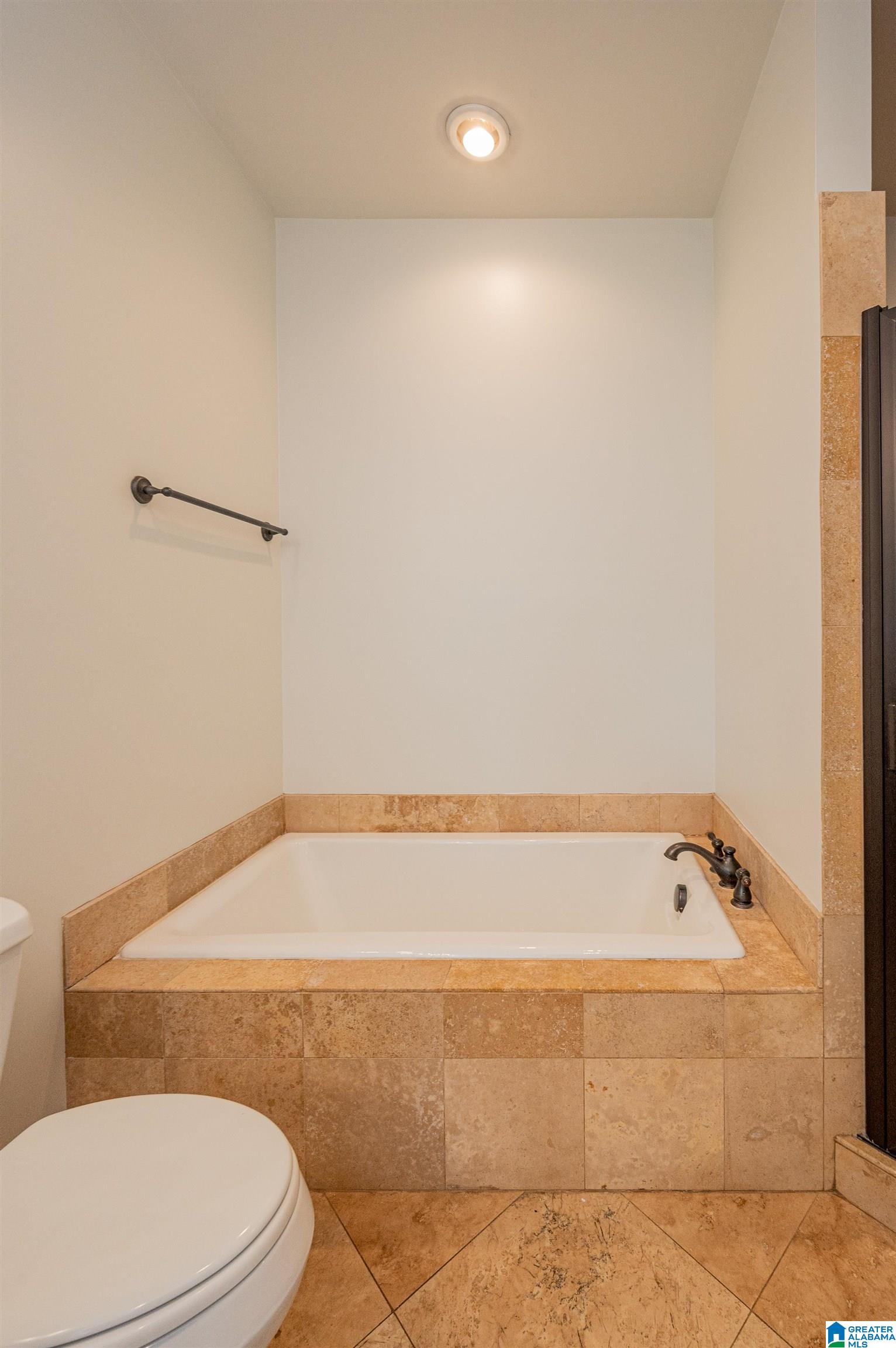 2073 Lancaster Road, Unit 2703 Birmingham, AL 35209 - Photo 28 of 45