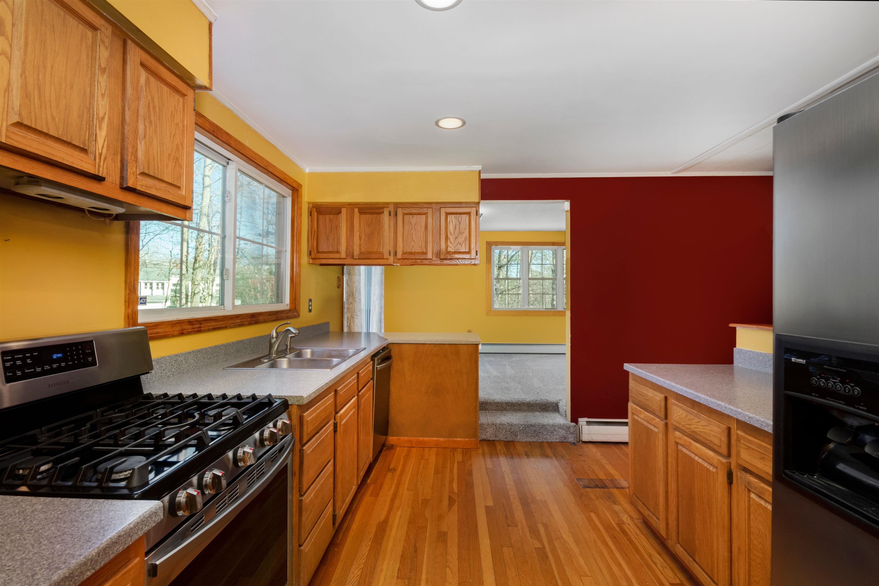 256 Academy Road Pembroke, NH 03275 - Photo 3 of 22