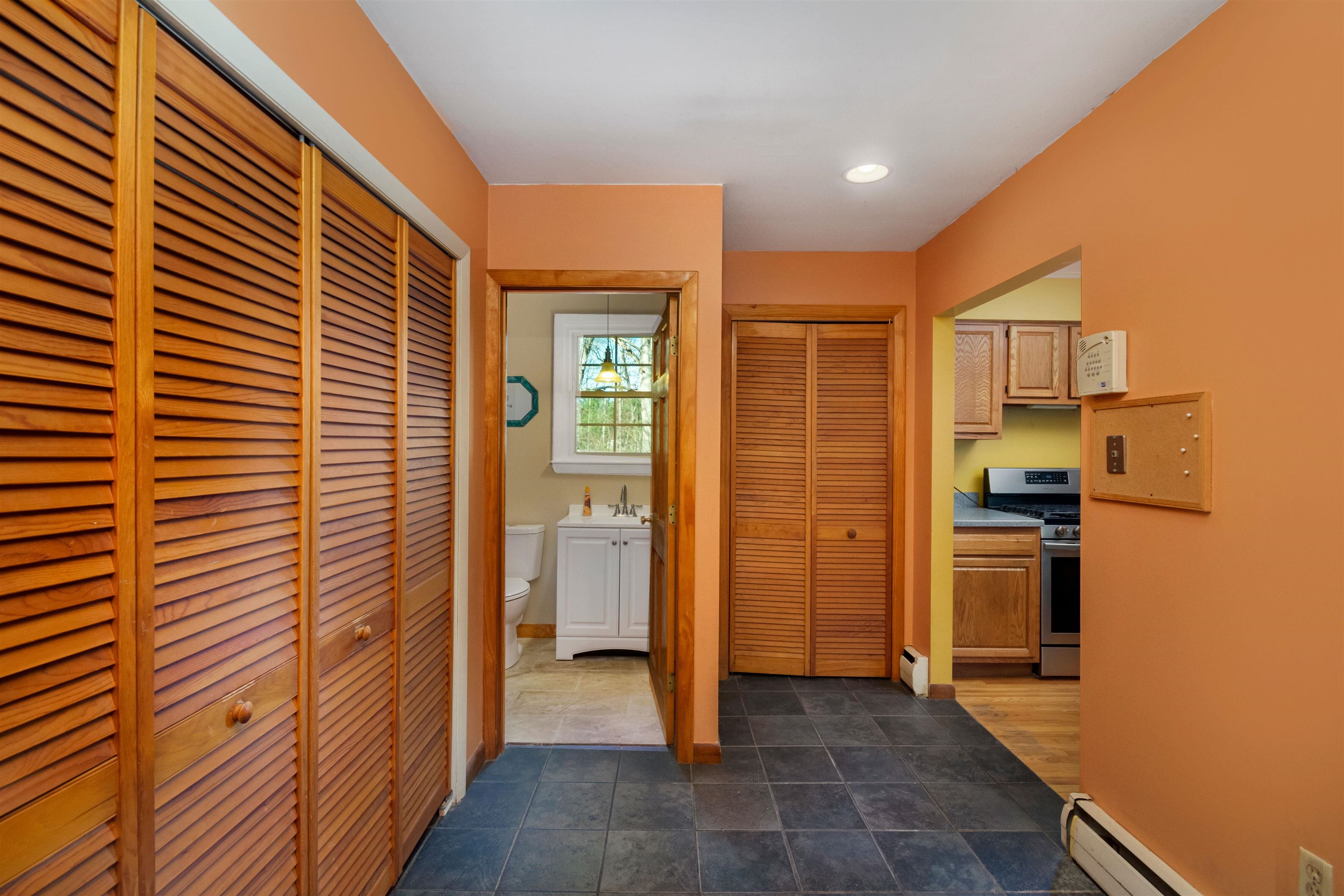 256 Academy Road Pembroke, NH 03275 - Photo 8 of 22