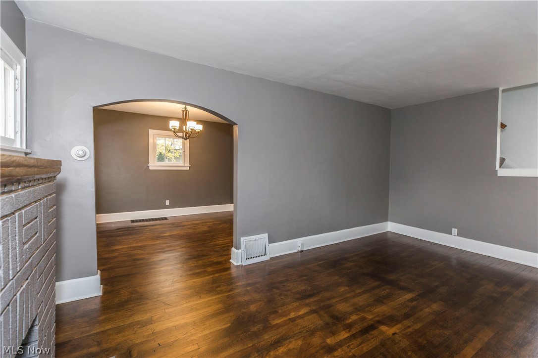 1198 Lexington Avenue Akron, OH 44310 - Photo 8 of 31