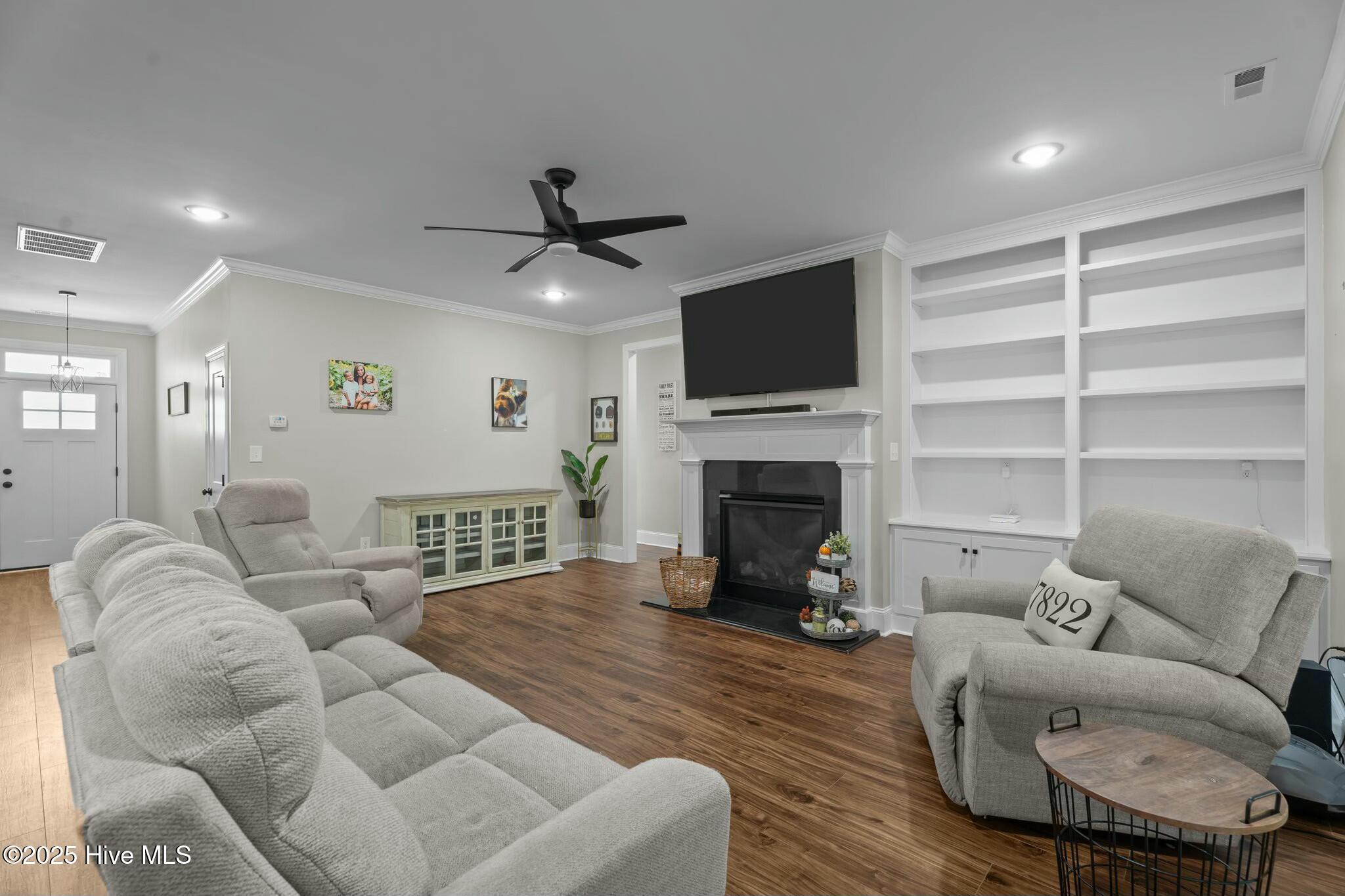 6223 Barney Road Elm City, NC 27822 - Photo 6 of 43 Great Room 2