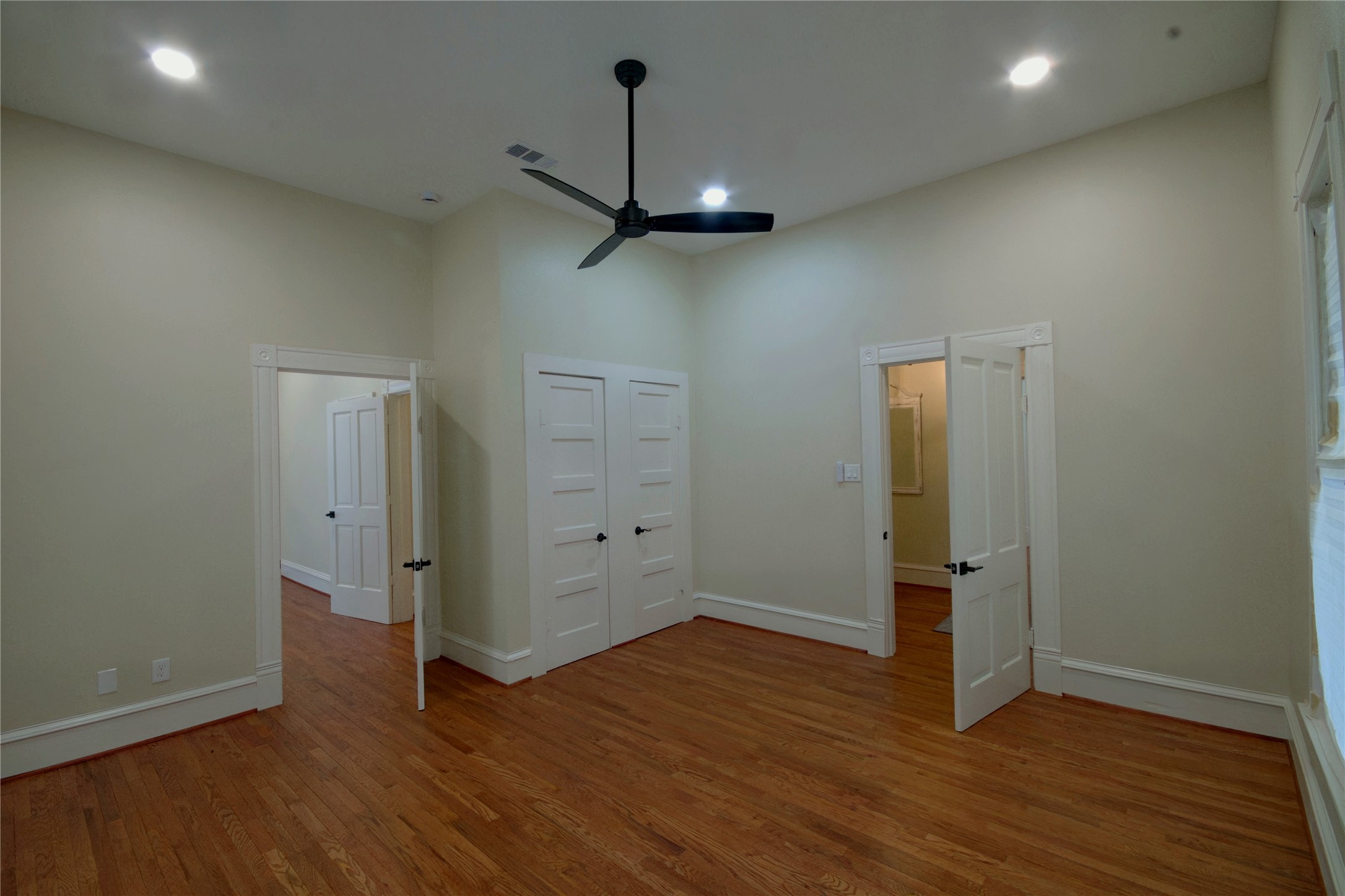 505 Winnie Street Houston, TX 77009 - Photo 16 of 29 Bedroom