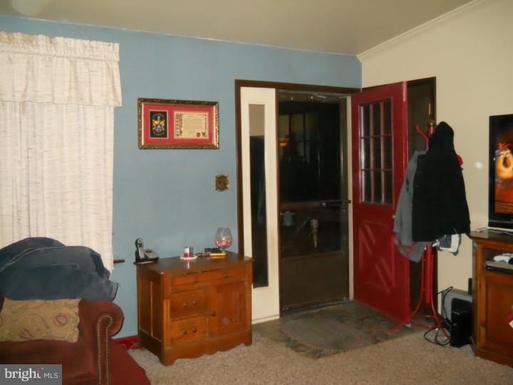 31 Husted Station Road Bridgeton, NJ 08302 - Photo 18 of 25 Living Room