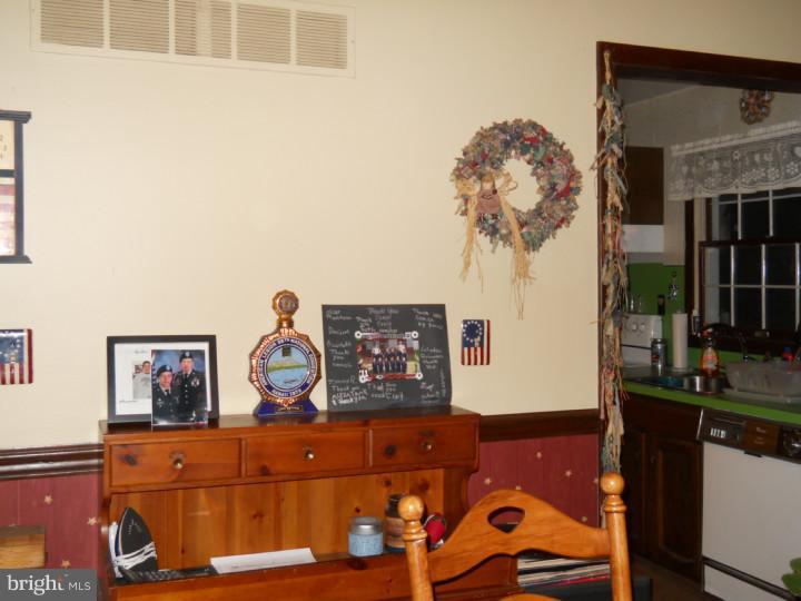 31 Husted Station Road Bridgeton, NJ 08302 - Photo 19 of 25 Dining Room