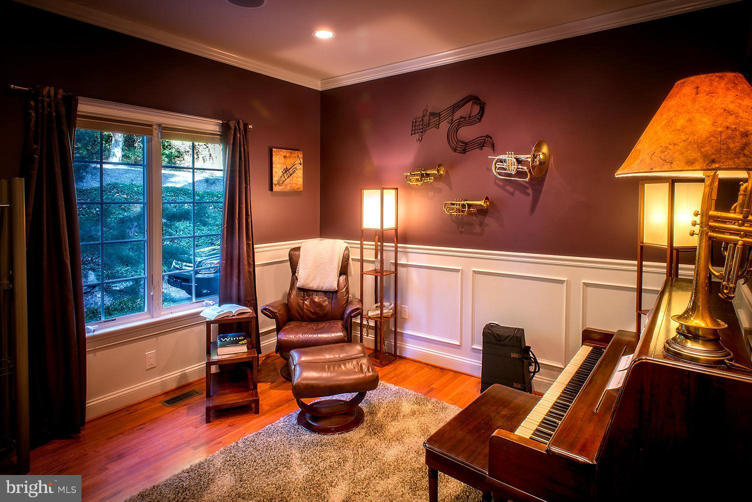8952 Hawbottom Road Middletown, MD 21769 - Photo 7 of 30 Office/Music Room