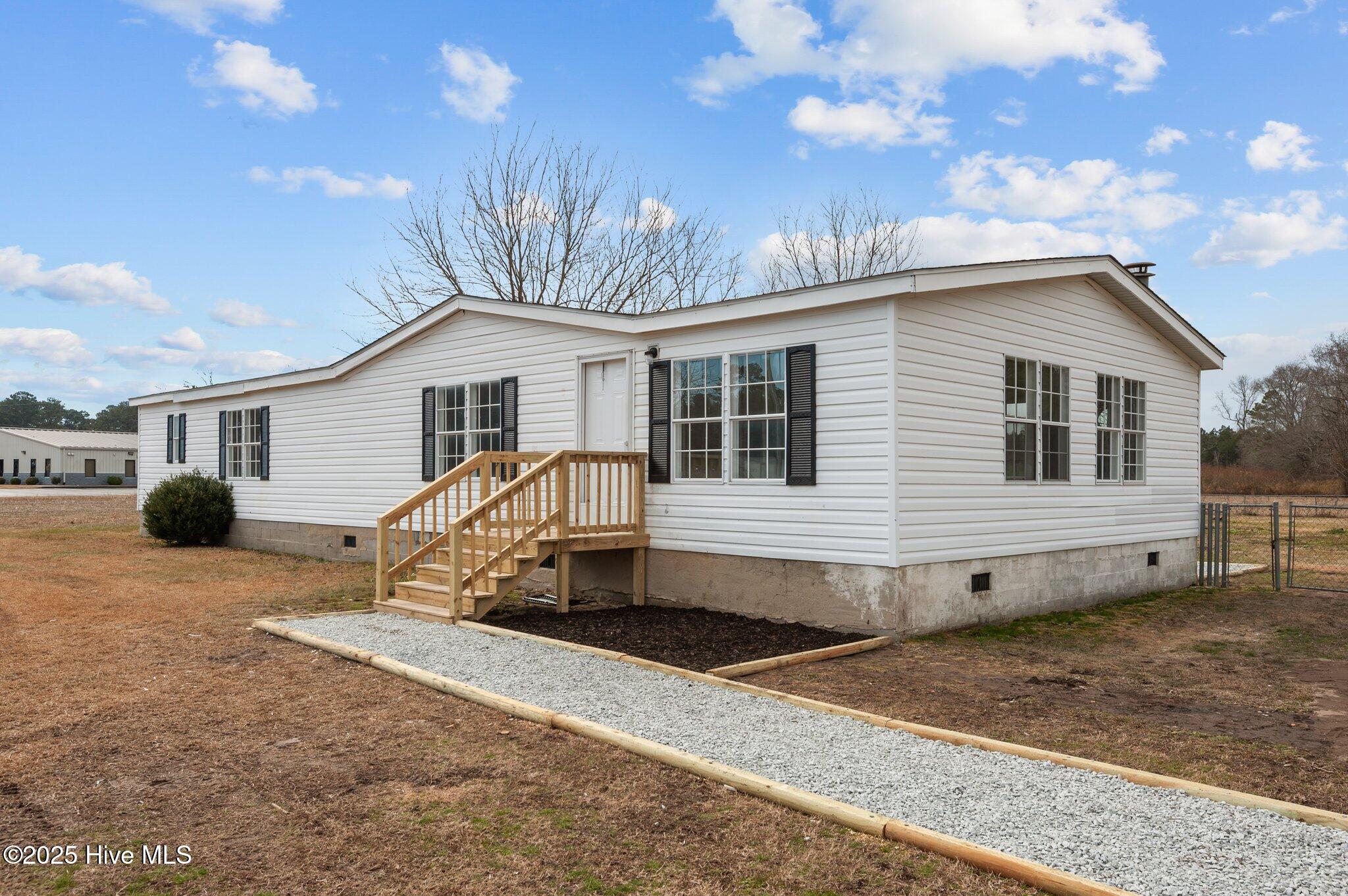 115 Hill Loop Road Goldsboro, NC 27534 - Photo 3 of 37 7-web-or-mls-_DSC8886