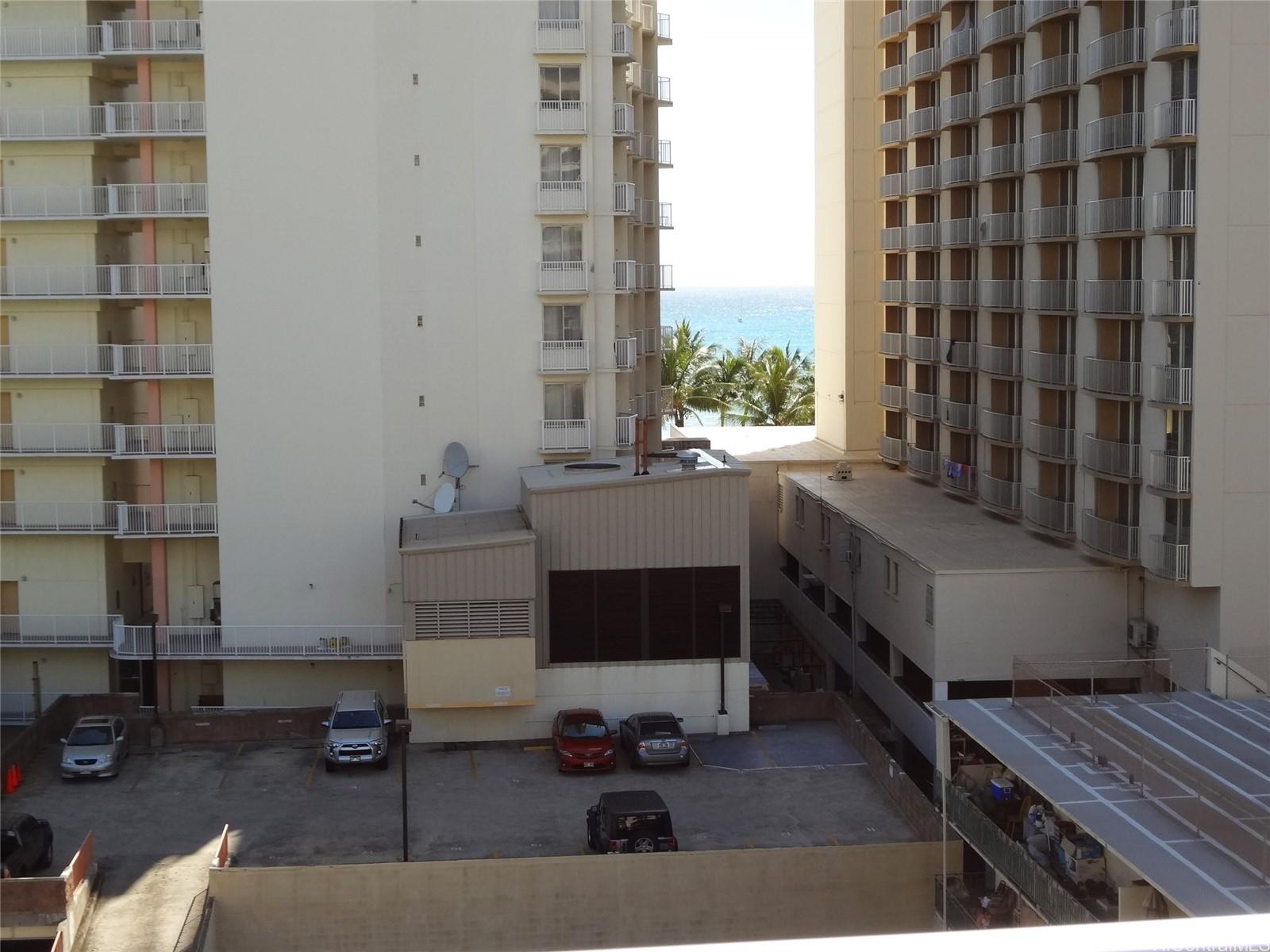 2572 Lemon Road, Unit 803 Honolulu, HI 96815 - Photo 4 of 6 a living room with a couch and a window