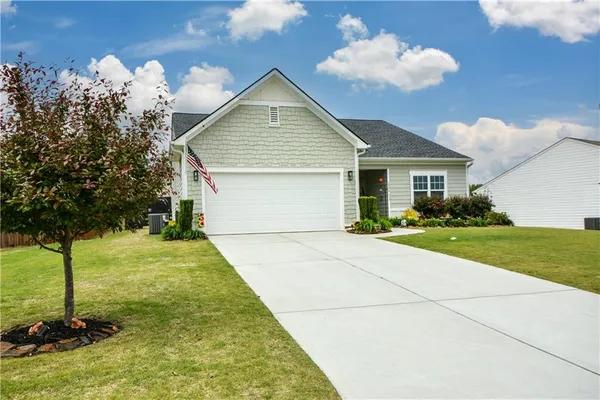$379,990 | 233 Trail Winds Drive, Bethlehem, GA 30620