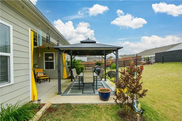 $379,990 | 233 Trail Winds Drive, Bethlehem, GA 30620
