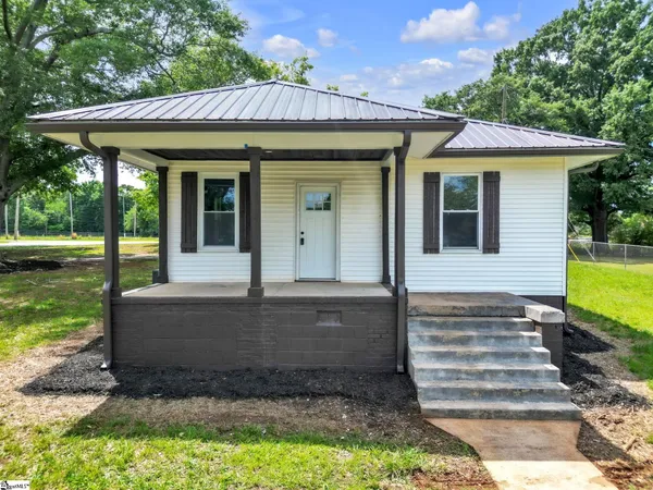 $224,900 | 301 Anderson Street, Pelzer, SC 29669