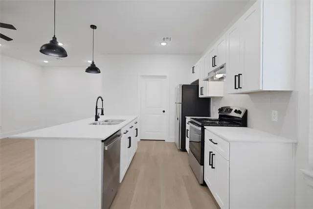 $1,850 | 2613 Delafield Street, Unit 4, Houston, TX 77023