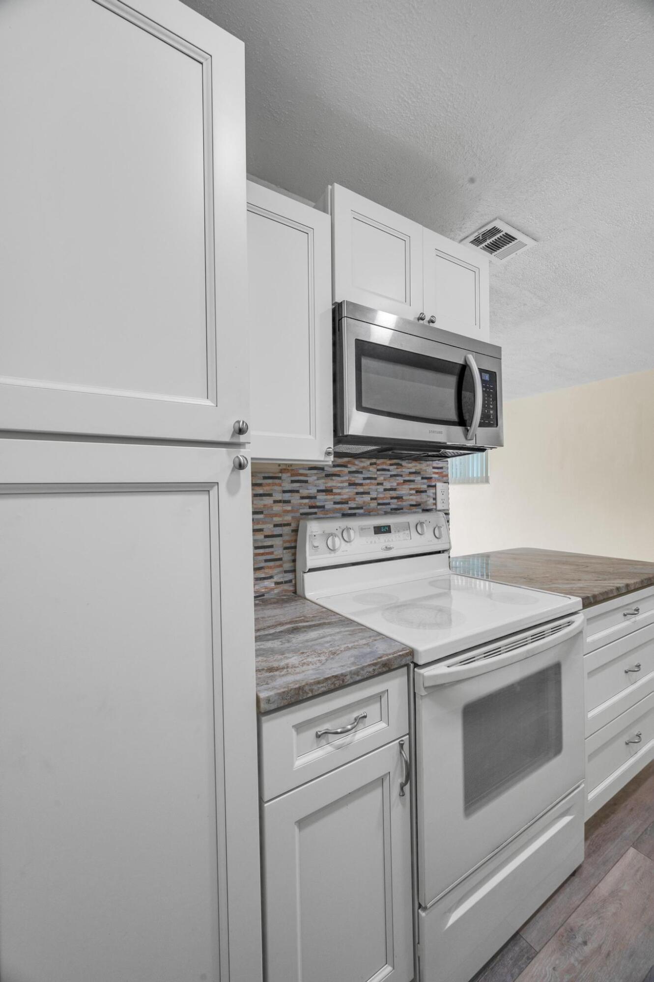 708 El Rancho Drive Fort Pierce, FL 34982 - Photo 5 of 28 dsc_6729
