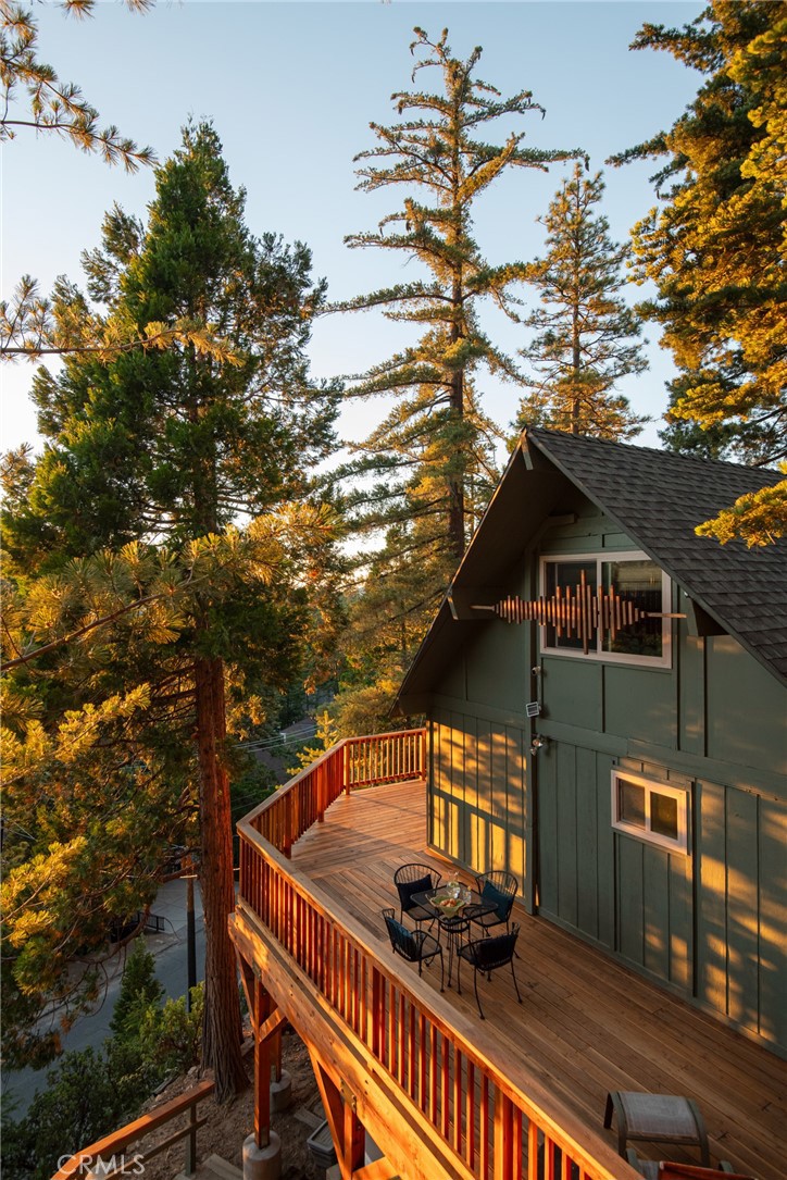 459 Pioneer Road Lake Arrowhead, CA 92352 - Photo 19 of 38 Gallery Image 19