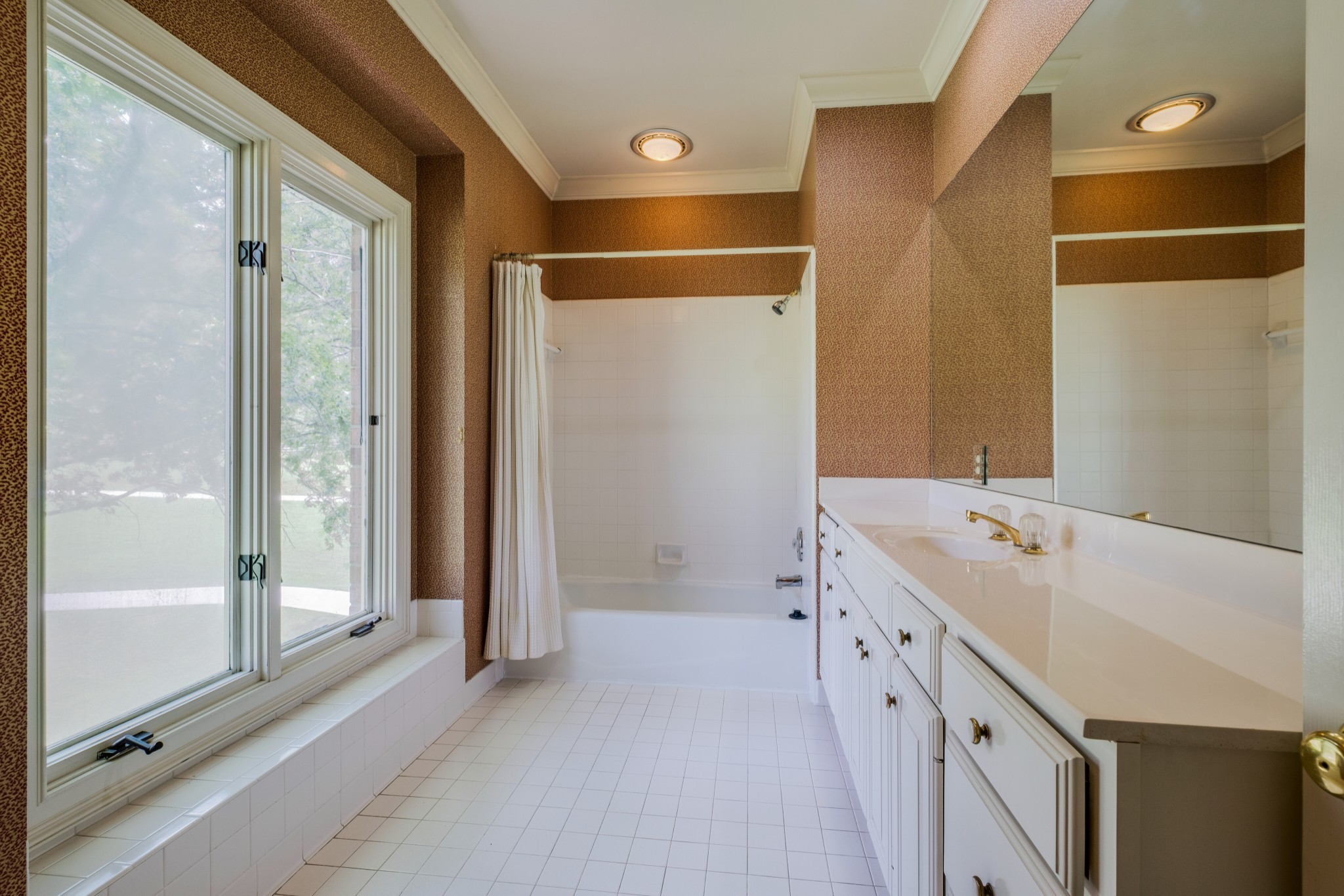 3026 Smith Lane Franklin, TN 37069 - Photo 27 of 39 a bathroom with a tub and a shower