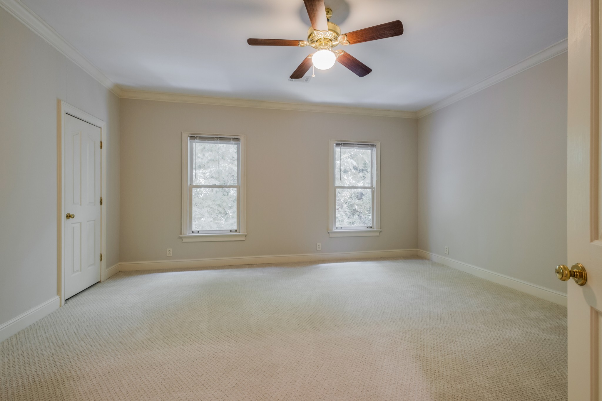 3026 Smith Lane Franklin, TN 37069 - Photo 28 of 39 an empty room with windows and fan