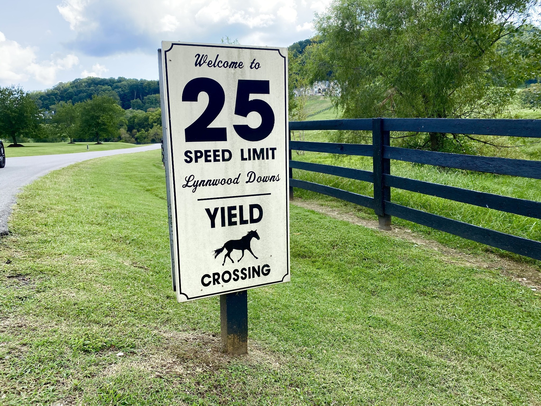 3026 Smith Lane Franklin, TN 37069 - Photo 39 of 39 a sign on the side of a building