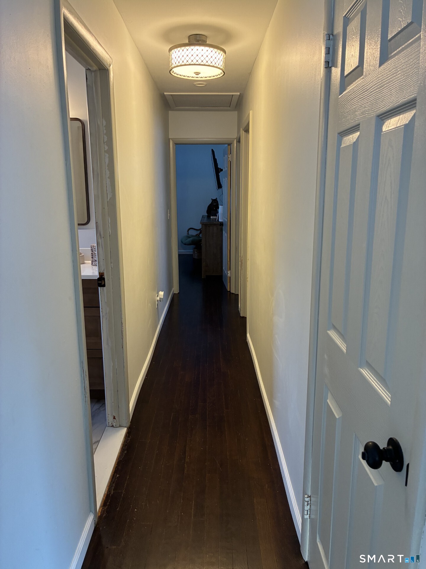 4 Shady Rest Boulevard Newtown, CT 06482 - Photo 11 of 34 a view of a hallway with a hallway