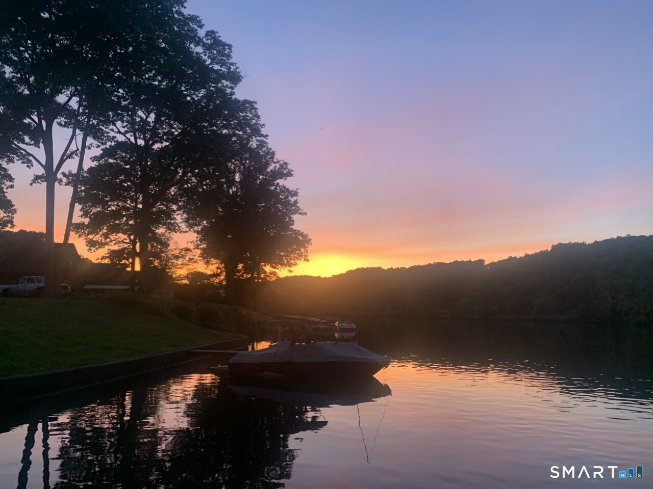 4 Shady Rest Boulevard Newtown, CT 06482 - Photo 31 of 34 a view of sunset and green space
