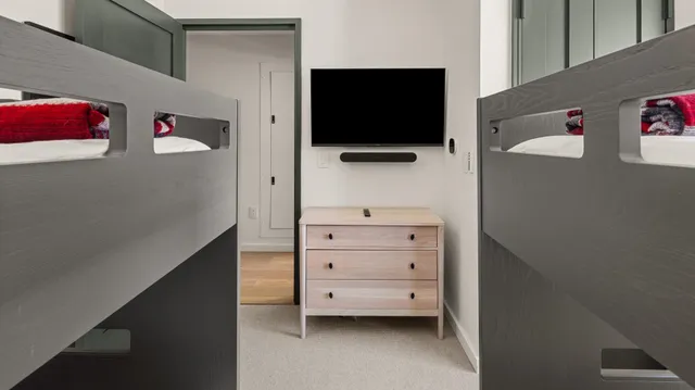 $2,560,000 | 69 Hourglass Drive, Unit 409, Stowe, VT 05672