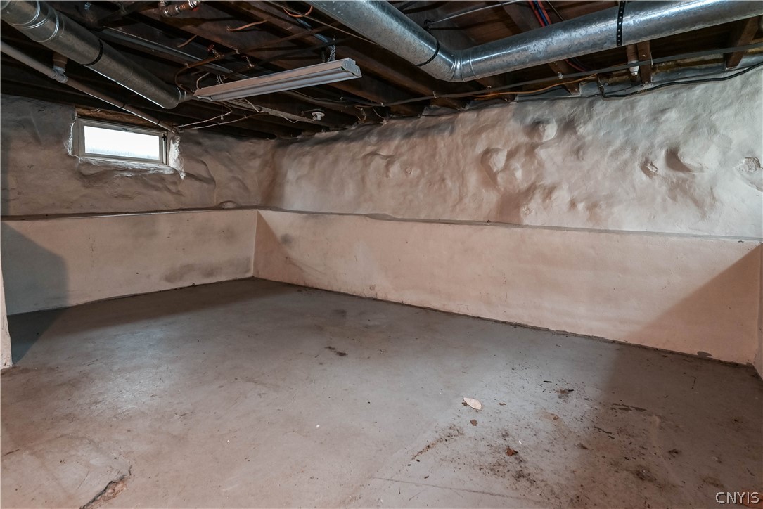 58 Burrstone Road New Hartford, NY 13417 - Photo 42 of 50