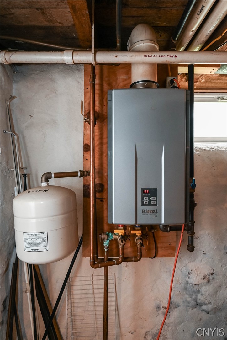 58 Burrstone Road New Hartford, NY 13417 - Photo 44 of 50