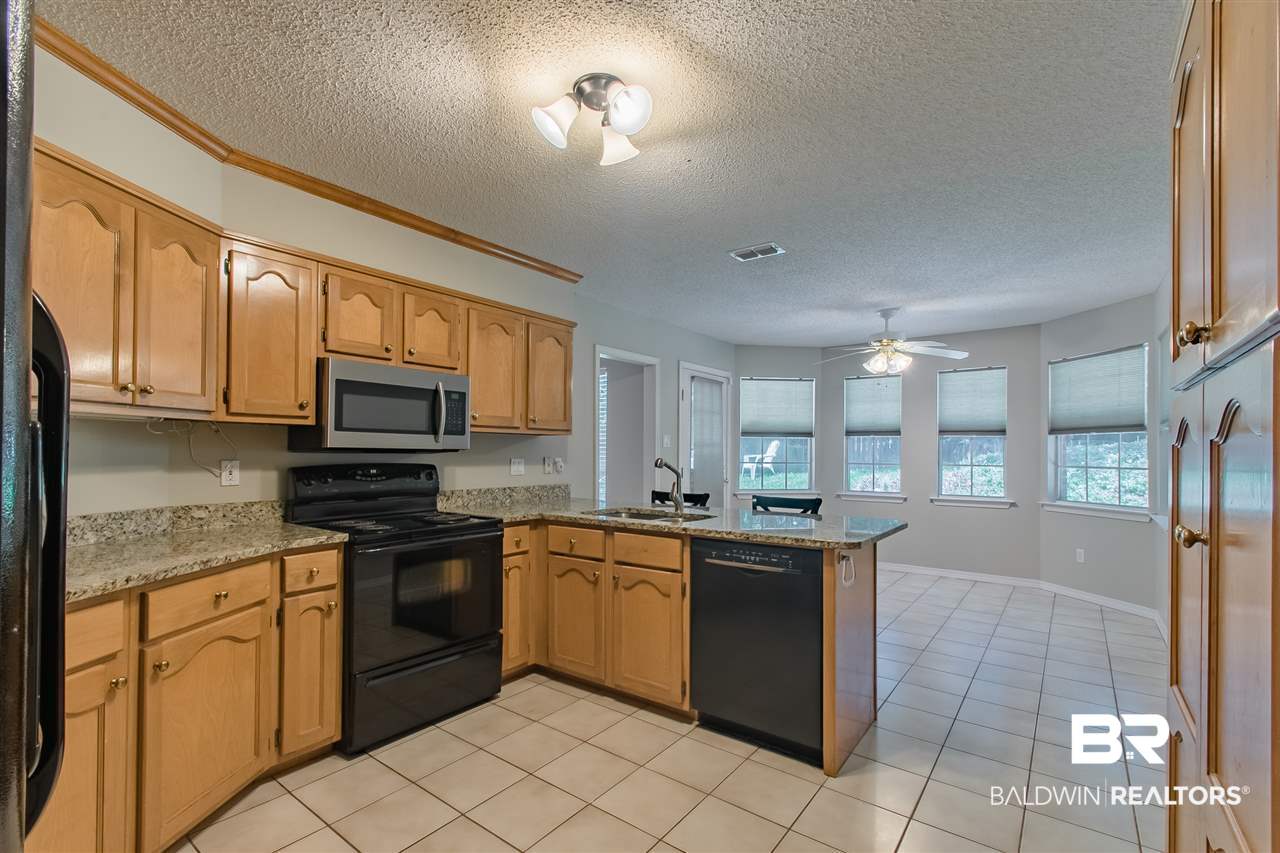 200 Lakeview Loop Daphne, AL 36526 - Photo 14 of 37