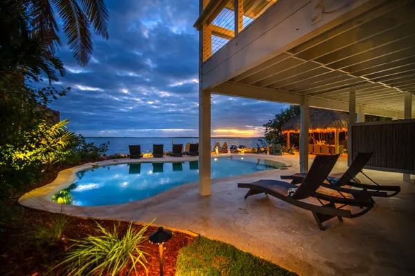 $2,735,000 | 77 Bay Drive, Key West, FL 33040