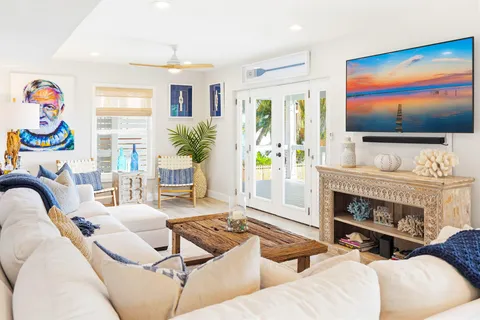 $2,875,000 | 77 Bay Drive, Key West, FL 33040