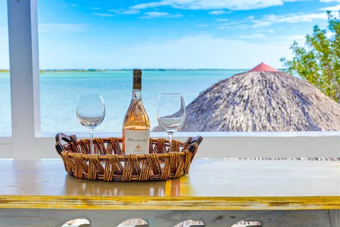 $2,875,000 | 77 Bay Drive, Key West, FL 33040