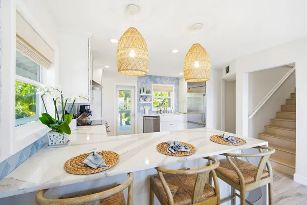 $2,735,000 | 77 Bay Drive, Key West, FL 33040